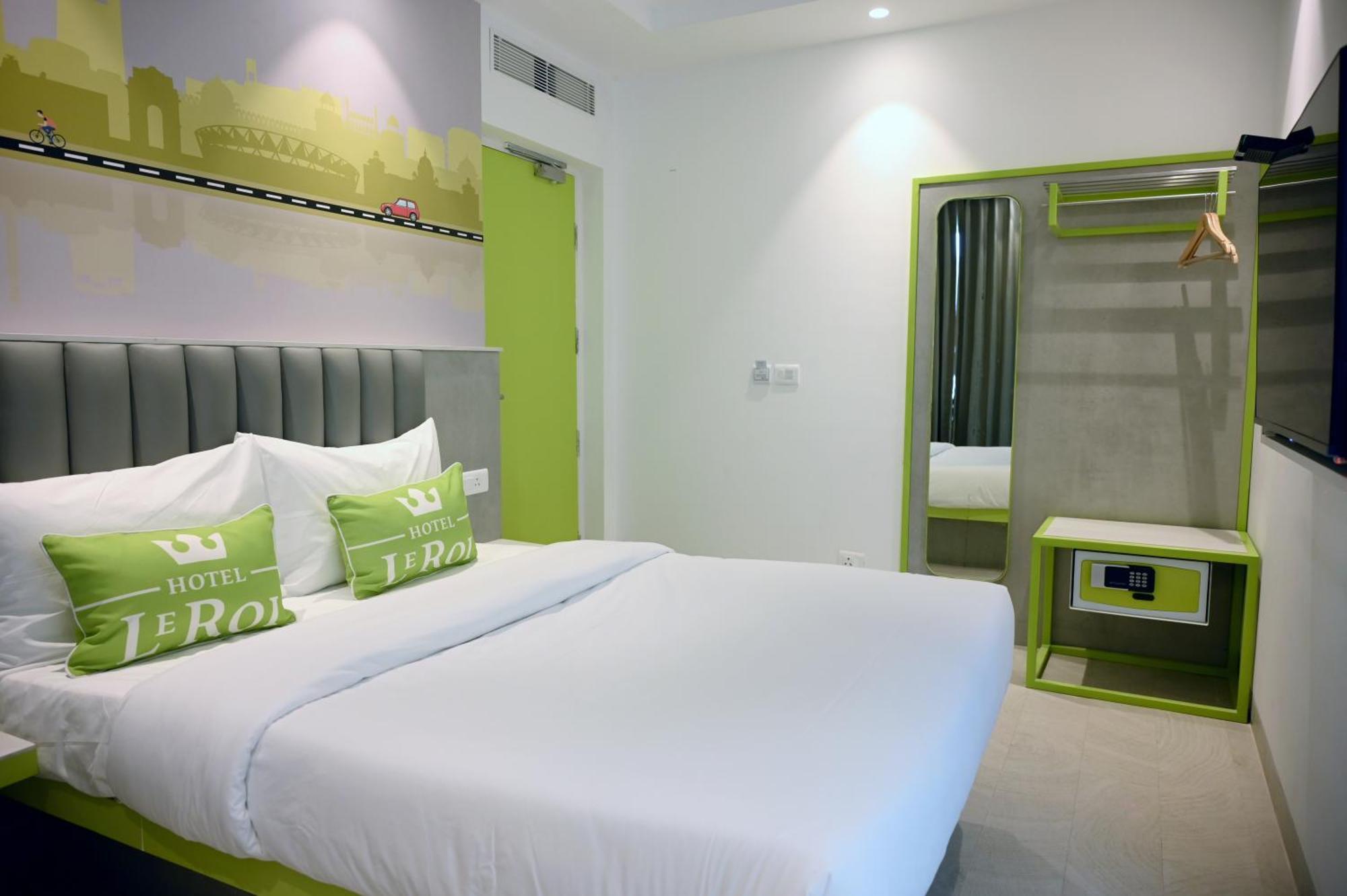 Hotel Le Roi Express Karol Bagh Delhi  Exterior foto